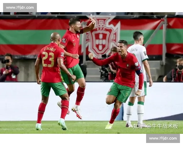 精彩足球赛事全程直播带你实时追踪比分瞬间精彩尽在掌握 - 副本