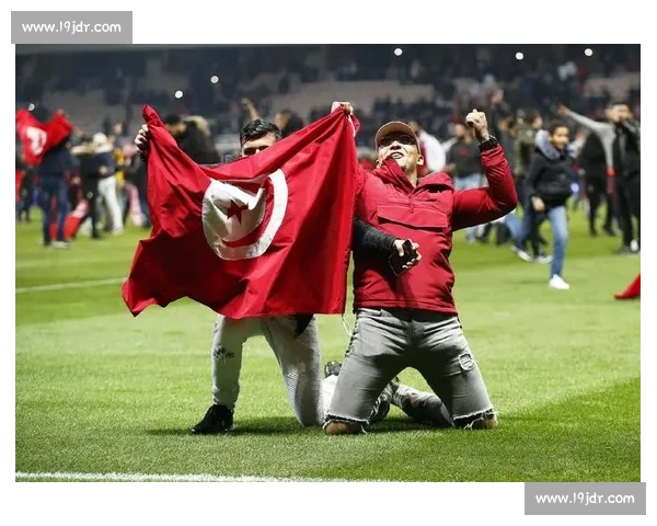 激情燃爆世界杯现场,全球球迷实时享受极致足球盛宴 - 副本 (3) 激情燃爆世界杯现场,全球球迷实时享受极致足球盛宴 - 副本 (3)