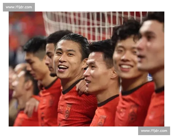 足球赛事直播官网入口精彩呈现让您不错过每一场激动人心的比赛 - 副本 (3)